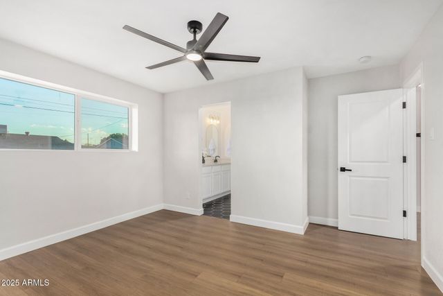 6413 E HOLLY Street, Scottsdale, AZ 85257