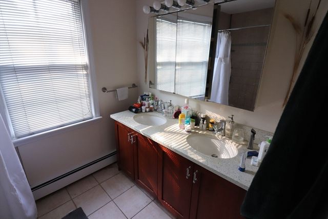 40 Atherton Rd. 2, Brookline, MA 02446