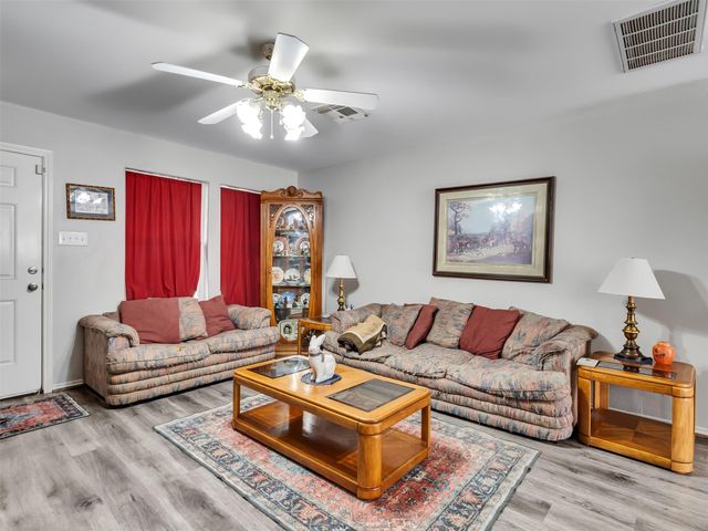 501 Pine Cluster Court, Conroe, TX 77301