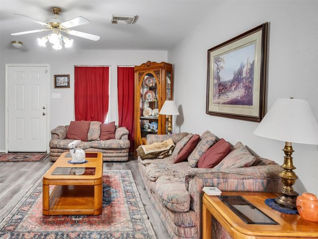 501 Pine Cluster Court, Conroe, TX 77301