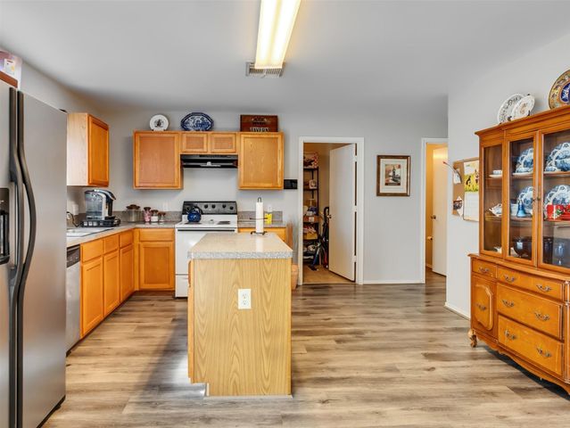 501 Pine Cluster Court, Conroe, TX 77301
