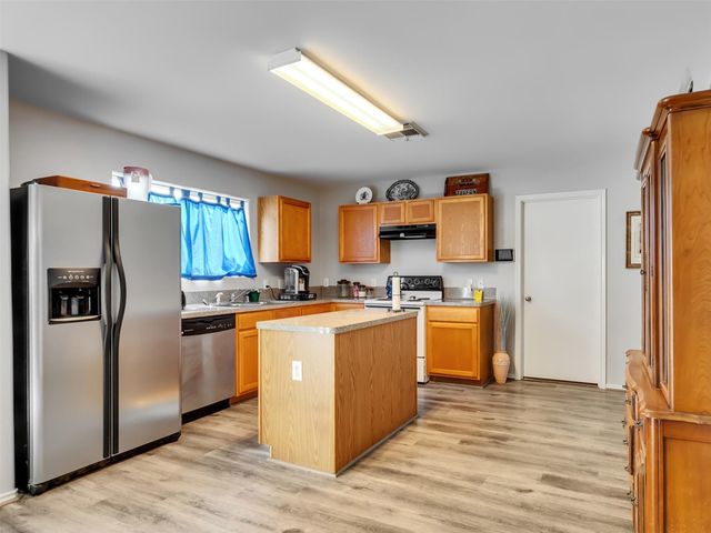 501 Pine Cluster Court, Conroe, TX 77301