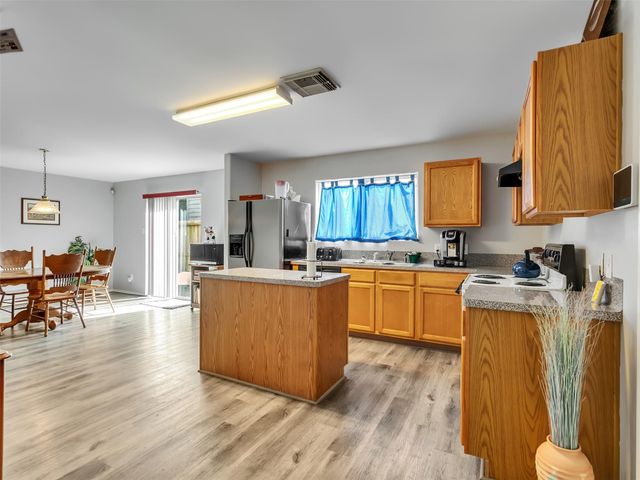 501 Pine Cluster Court, Conroe, TX 77301