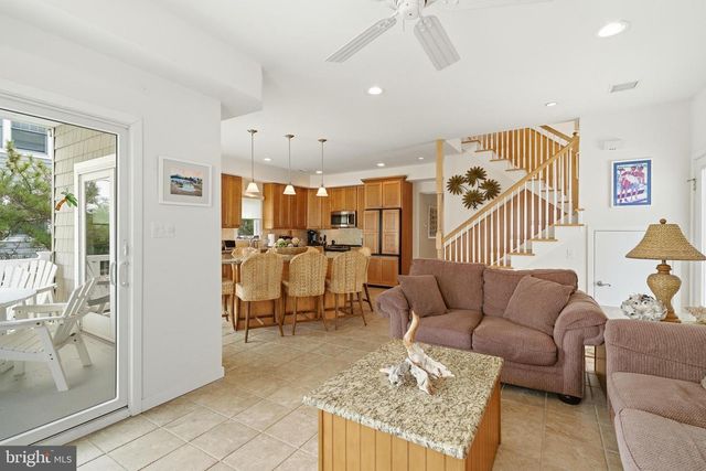 130 E PENNSYLVANIA, Long Beach Township, NJ 08008