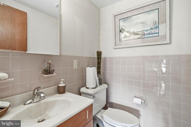 130 E PENNSYLVANIA, Long Beach Township, NJ 08008