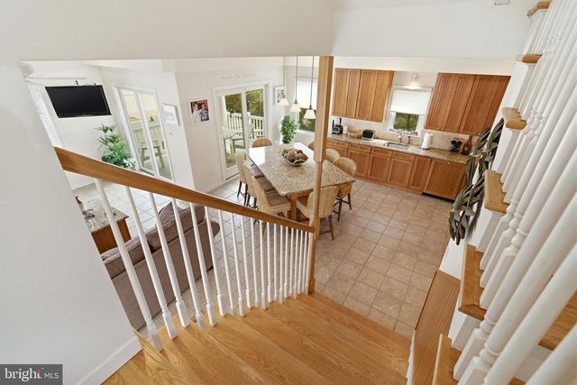 130 E PENNSYLVANIA, Long Beach Township, NJ 08008