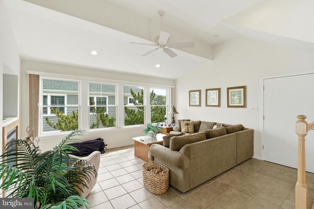 130 E PENNSYLVANIA, Long Beach Township, NJ 08008