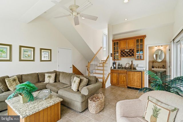 130 E PENNSYLVANIA, Long Beach Township, NJ 08008