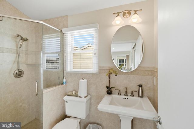 130 E PENNSYLVANIA, Long Beach Township, NJ 08008
