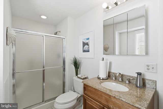 130 E PENNSYLVANIA, Long Beach Township, NJ 08008