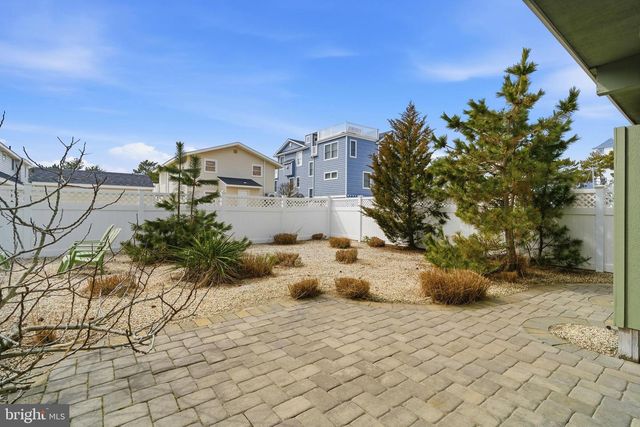130 E PENNSYLVANIA, Long Beach Township, NJ 08008