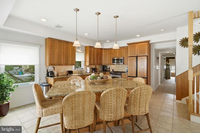 130 E PENNSYLVANIA, Long Beach Township, NJ 08008