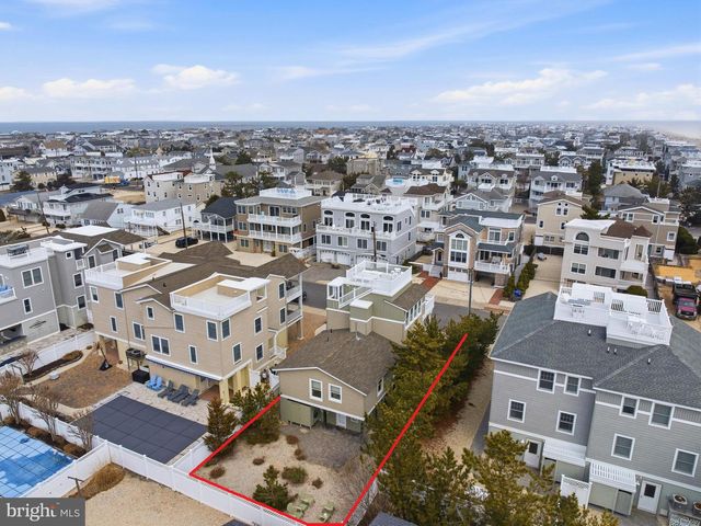 130 E PENNSYLVANIA, Long Beach Township, NJ 08008