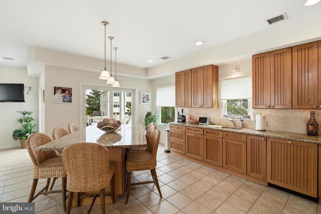 130 E PENNSYLVANIA, Long Beach Township, NJ 08008
