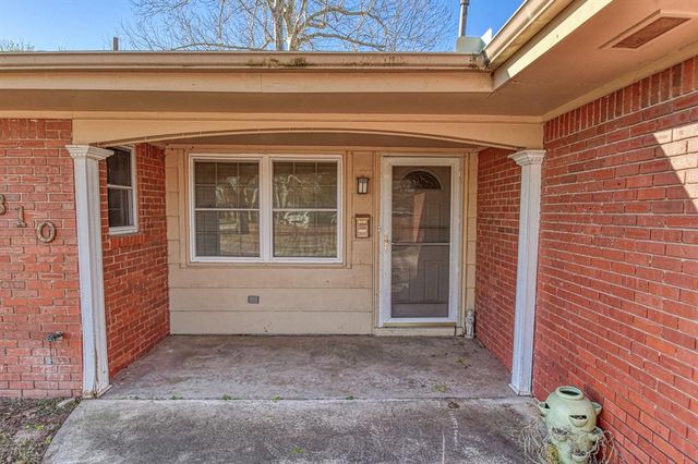 1810 Windsor Way, Norman, OK 73069