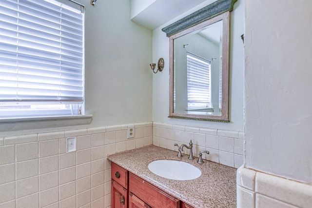 1810 Windsor Way, Norman, OK 73069