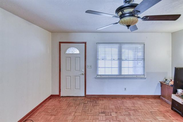 1810 Windsor Way, Norman, OK 73069