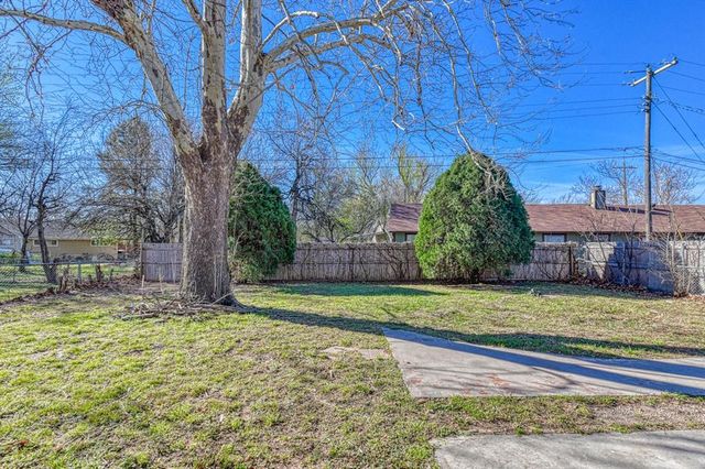 1810 Windsor Way, Norman, OK 73069