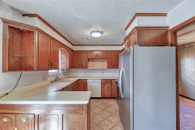 1810 Windsor Way, Norman, OK 73069