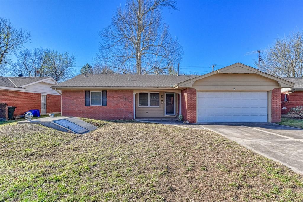 1810 Windsor Way, Norman, OK 73069