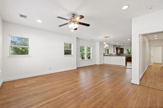 3203 E 18th ST, Austin, TX 78721