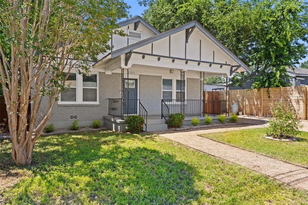 3203 E 18th ST, Austin, TX 78721