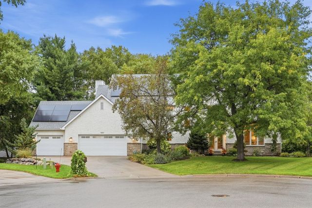 1851 South Lane, Mendota Heights, MN 55118