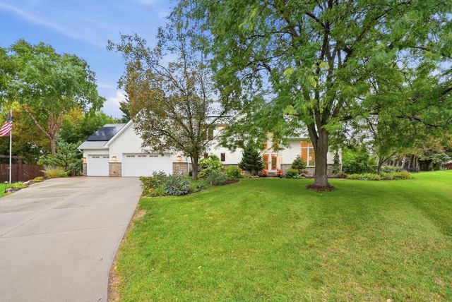 1851 South Lane, Mendota Heights, MN 55118