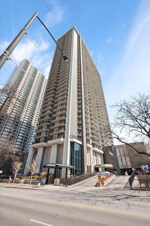 6007 N Sheridan Road 24D, Chicago, IL 60660 — photo 2