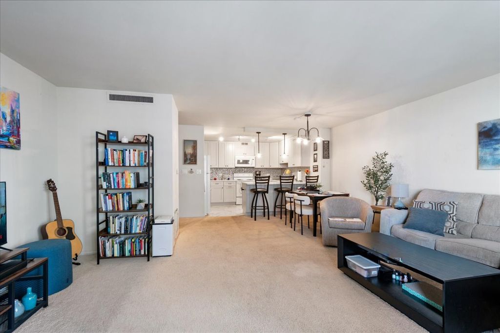 6007 N Sheridan Road 24D, Chicago, IL 60660 — photo 5