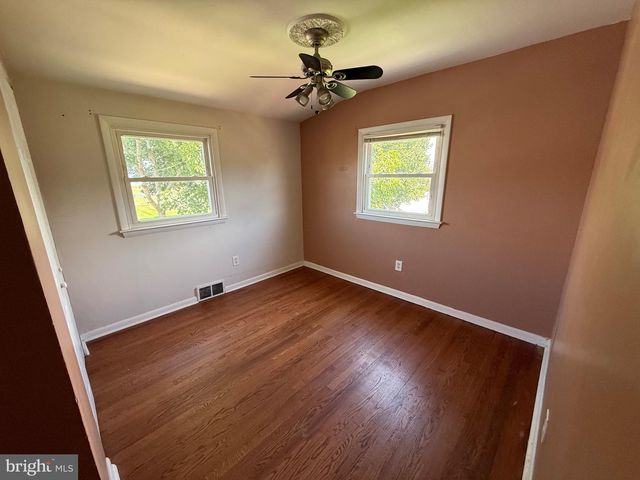 174 KANSAS RD, Pennsville, NJ 08070