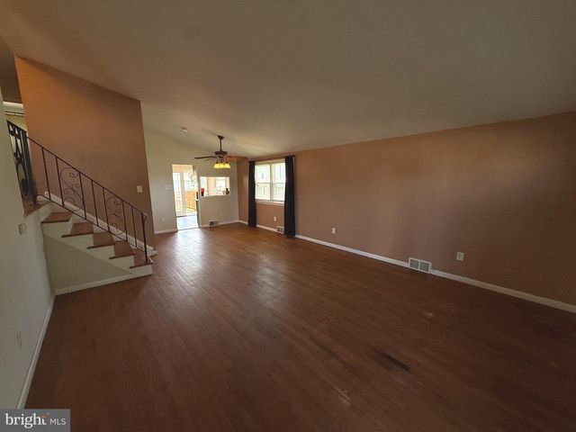 174 KANSAS RD, Pennsville, NJ 08070