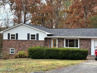 1728, 1724 Lavendale Circle, Knoxville, TN 37920