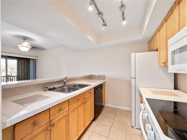 5789 PEREGRINE AVENUE 30-C10-2, Orlando, FL 32819