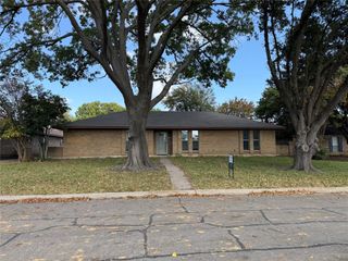 903 Emerson Drive, Allen, TX 75002