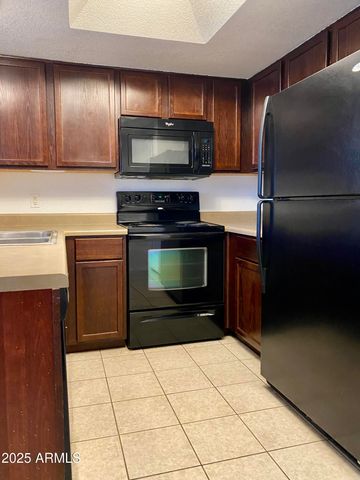 1720 E THUNDERBIRD Road 1047, Phoenix, AZ 85022