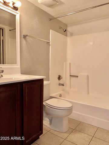 1720 E THUNDERBIRD Road 1047, Phoenix, AZ 85022