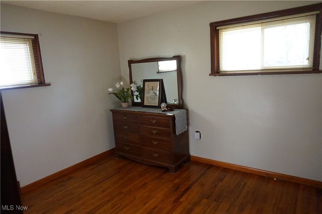 7590 Lake Road, Madison, OH 44057