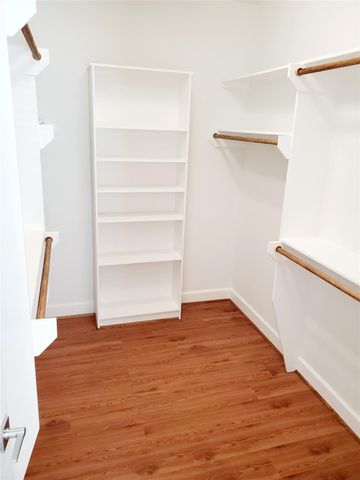 716C Link Road, Houston, TX 77008