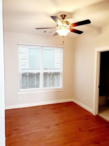 716C Link Road, Houston, TX 77008