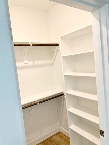 716C Link Road, Houston, TX 77008