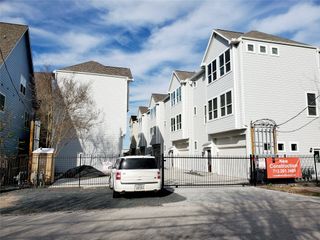 716C Link Road, Houston, TX 77008