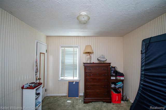 445 Lakeside Drive, Waterford Charter Township, MI 48328