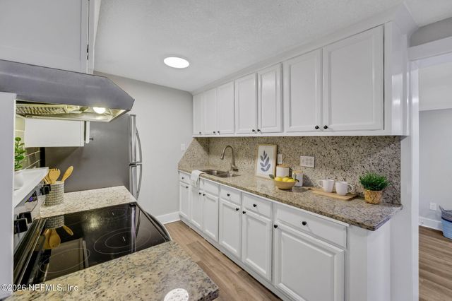 7631 DANDY Avenue, Jacksonville, FL 32211