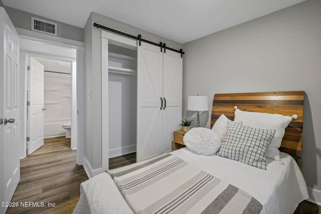 7631 DANDY Avenue, Jacksonville, FL 32211