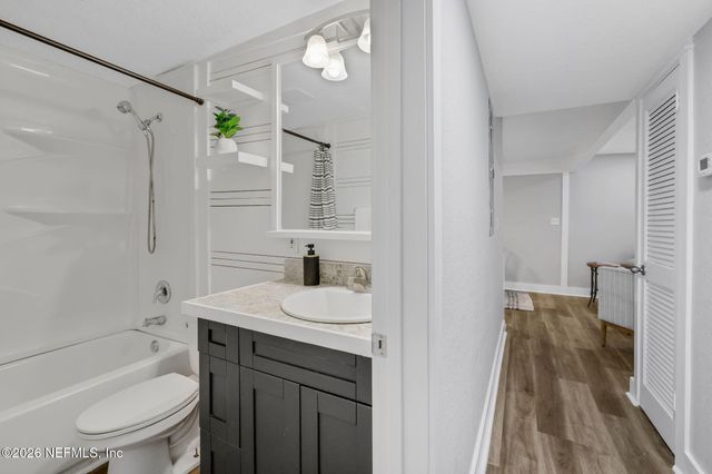 7631 DANDY Avenue, Jacksonville, FL 32211