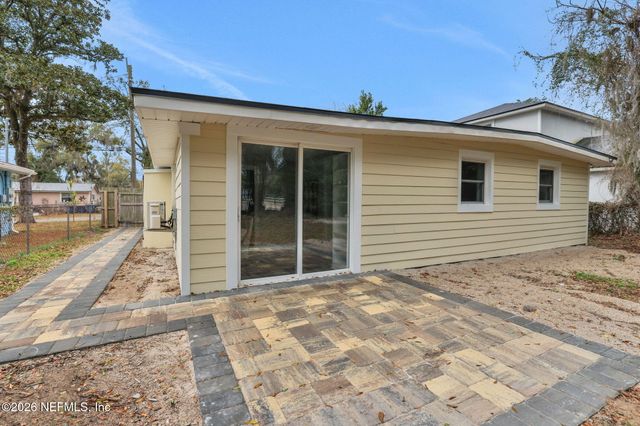 7631 DANDY Avenue, Jacksonville, FL 32211