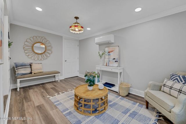 7631 DANDY Avenue, Jacksonville, FL 32211