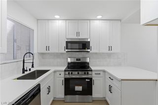 2341 Wooster Circle B, Las Vegas, NV 89108