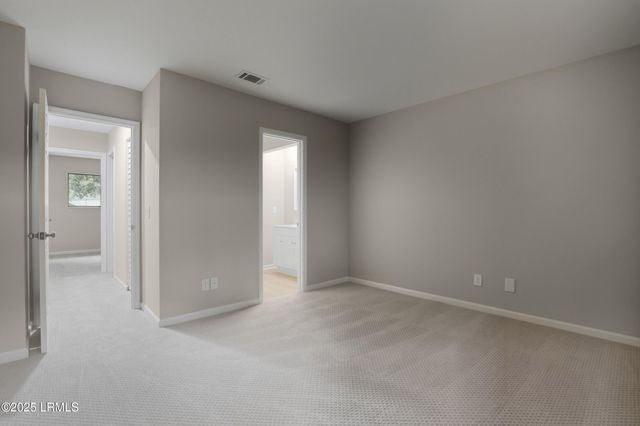 96 Mathews Dr Apt 186, Hilton Head Island, SC 29926